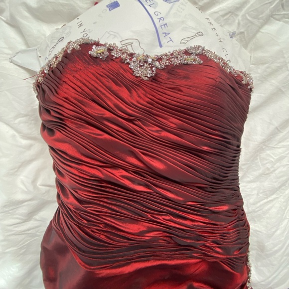 NWOT Sean Collection X•Press FORMAL Dress BURGUNDY BEADED SILVER LIKE CRYSTALS - Picture 2 of 8